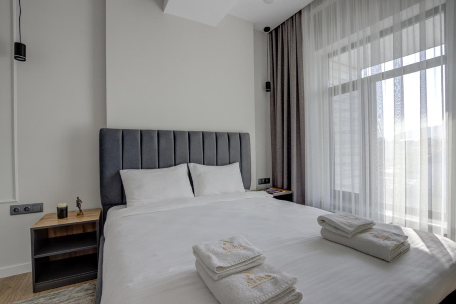 בישקק Aisha Hotel מראה חיצוני תמונה